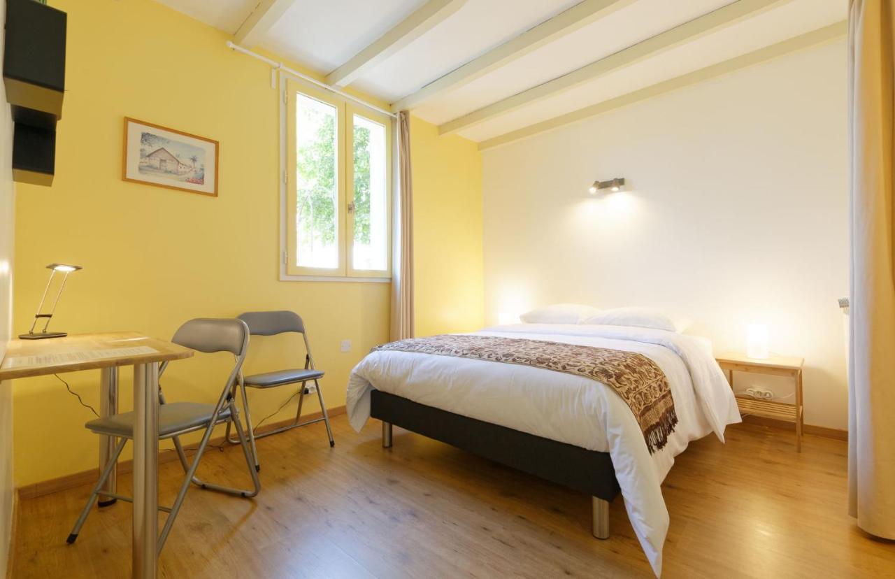 Chambre D'Hotes De Charme A La Maison Bleue Savignac-Mona Екстериор снимка